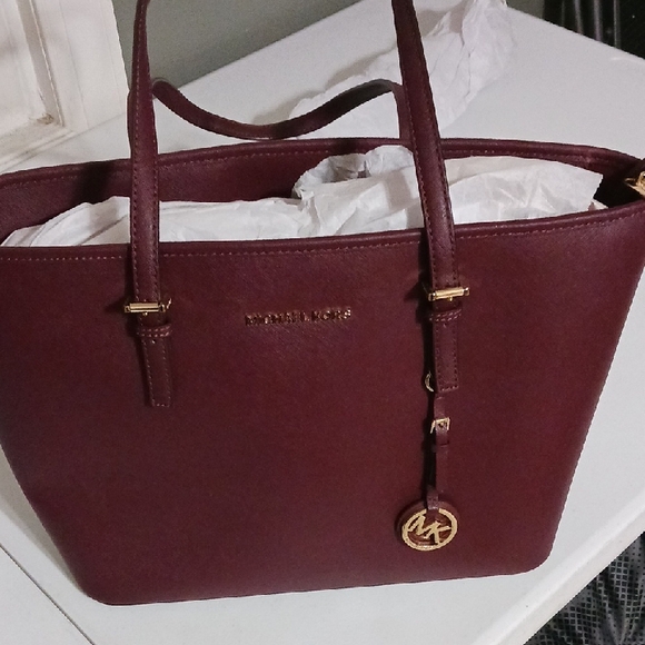 Michael Kors Handbags - Michael Kors Bag